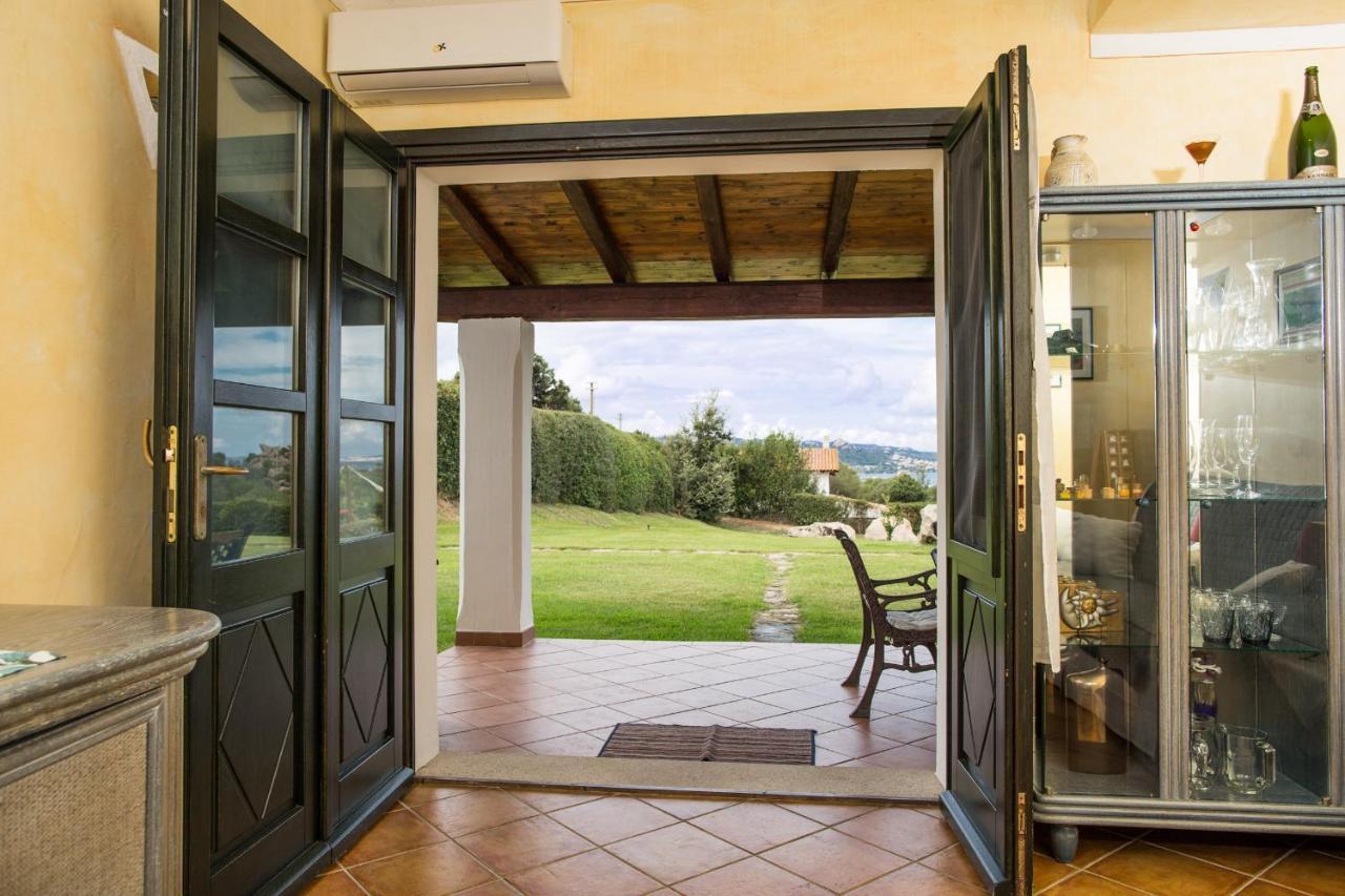 Villa Iris With Pool Baja Sardinia Eksteriør bilde