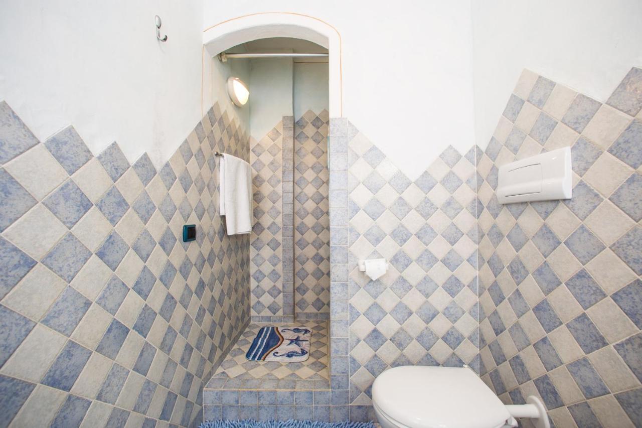 Villa Iris With Pool Baja Sardinia Eksteriør bilde
