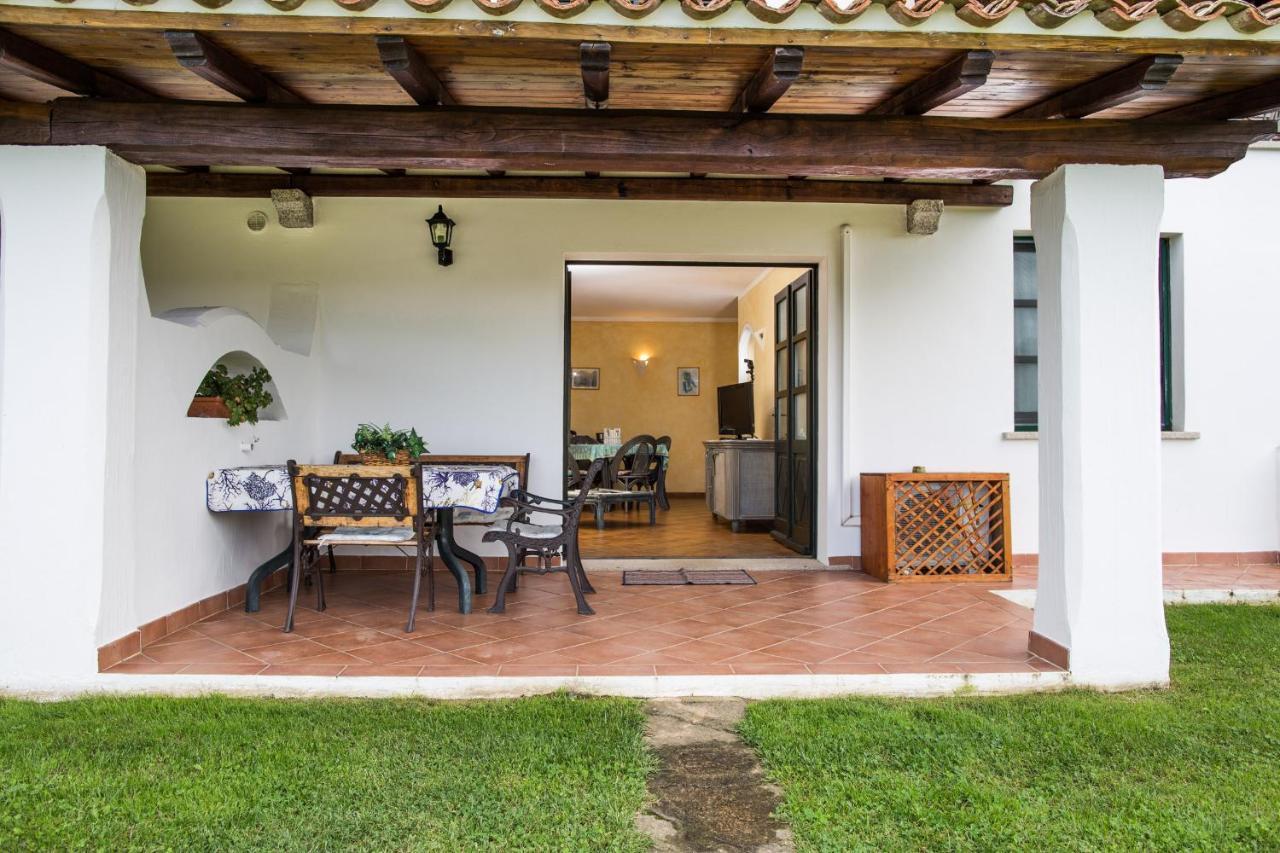 Villa Iris With Pool Baja Sardinia Eksteriør bilde