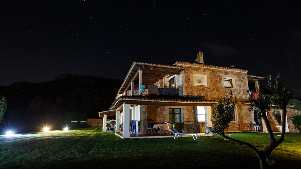 Villa Iris With Pool Baja Sardinia Eksteriør bilde
