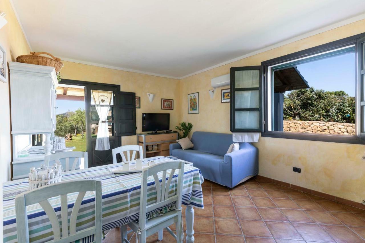 Villa Iris With Pool Baja Sardinia Eksteriør bilde