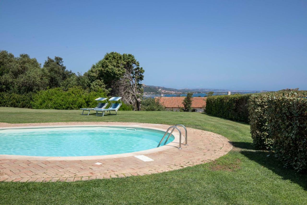 Villa Iris With Pool Baja Sardinia Eksteriør bilde