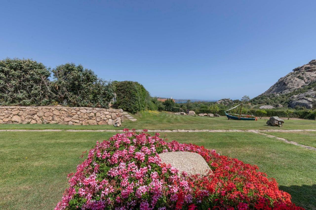 Villa Iris With Pool Baja Sardinia Eksteriør bilde