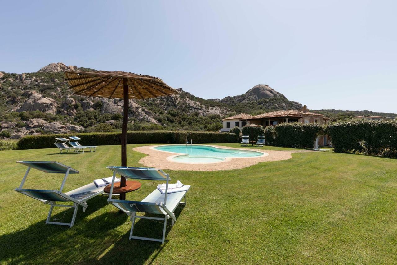 Villa Iris With Pool Baja Sardinia Eksteriør bilde