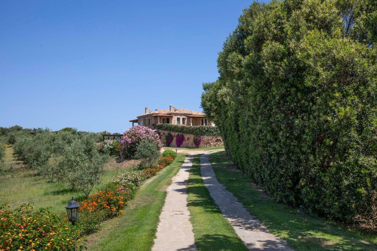 Villa Iris With Pool Baja Sardinia Eksteriør bilde