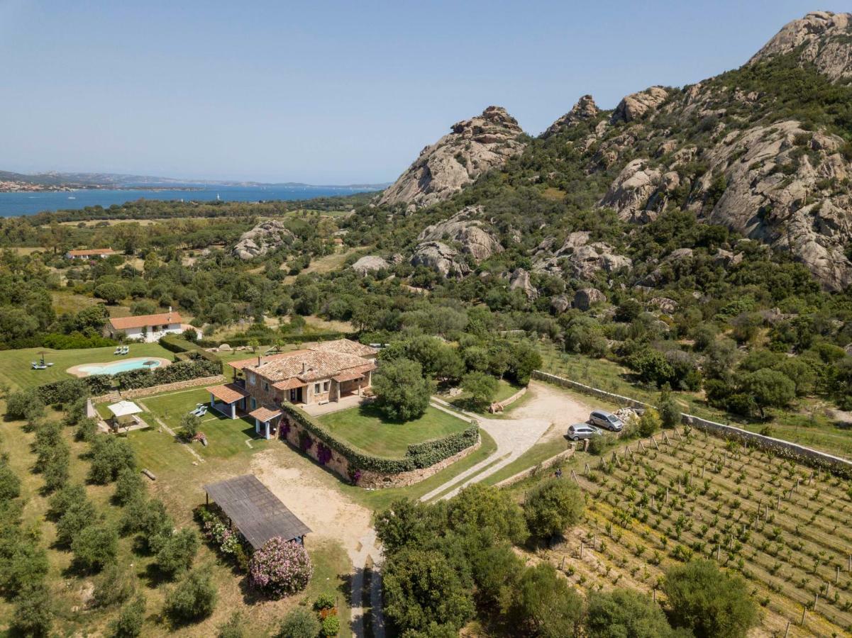 Villa Iris With Pool Baja Sardinia Eksteriør bilde